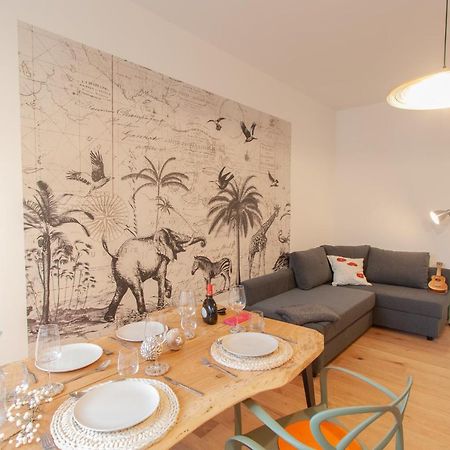 Ferienwohnung Juliusliving - Modernes Wohnen An Der Juliuspromenade Würzburg Exterior foto