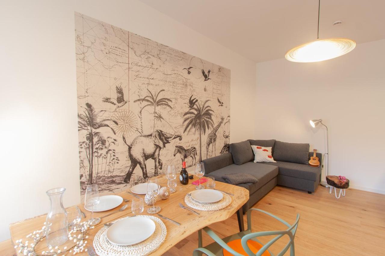 Ferienwohnung Juliusliving - Modernes Wohnen An Der Juliuspromenade Würzburg Exterior foto